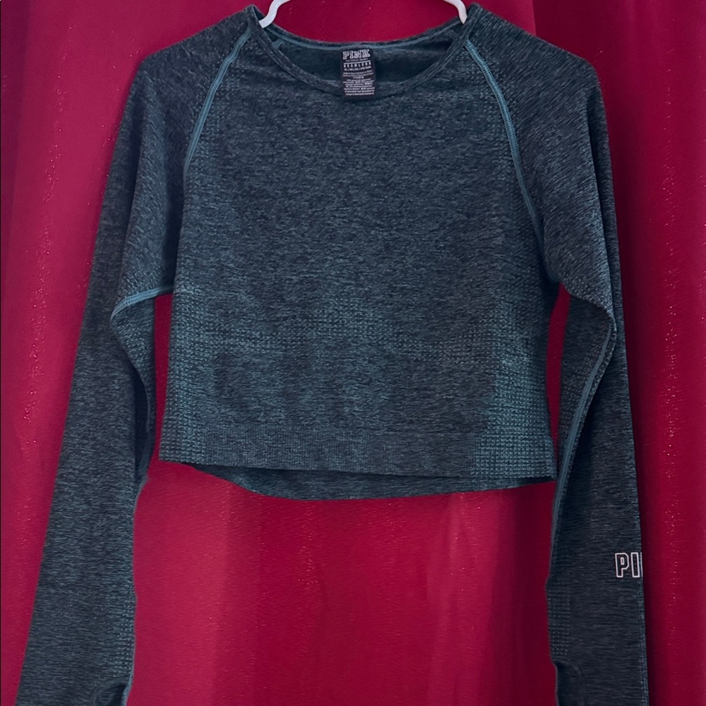 PINK Victoria's Secret Heathered Gray Long Sleeve crop top